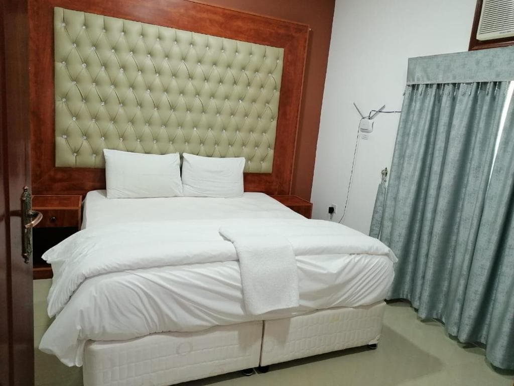 Al Amerat Furnished Apartments